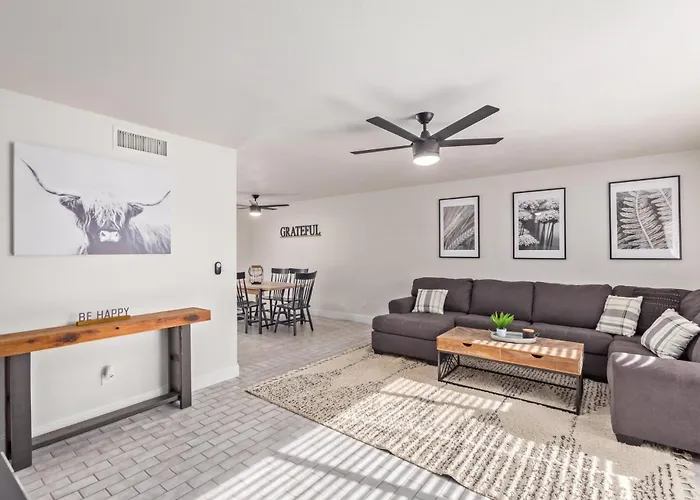 Stunning Hunter Single Family In The Heart Of *
