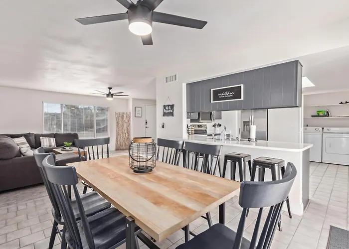 Stunning Hunter Single Family In The Heart Of Mesa