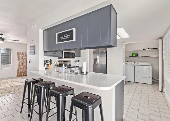 Stunning Hunter Single Family In The Heart Of * Mesa