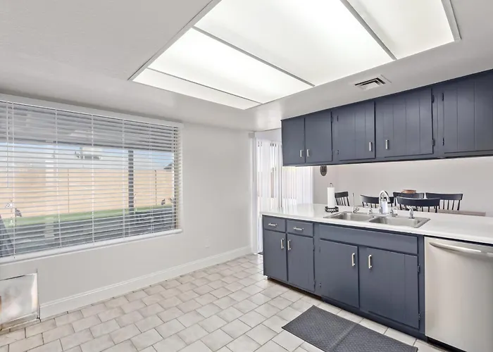 Stunning Hunter Single Family In The Heart Of * Mesa